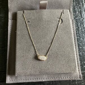 Kendra Scott Lisa Necklace in 14k Yellow Gold and White Diamond